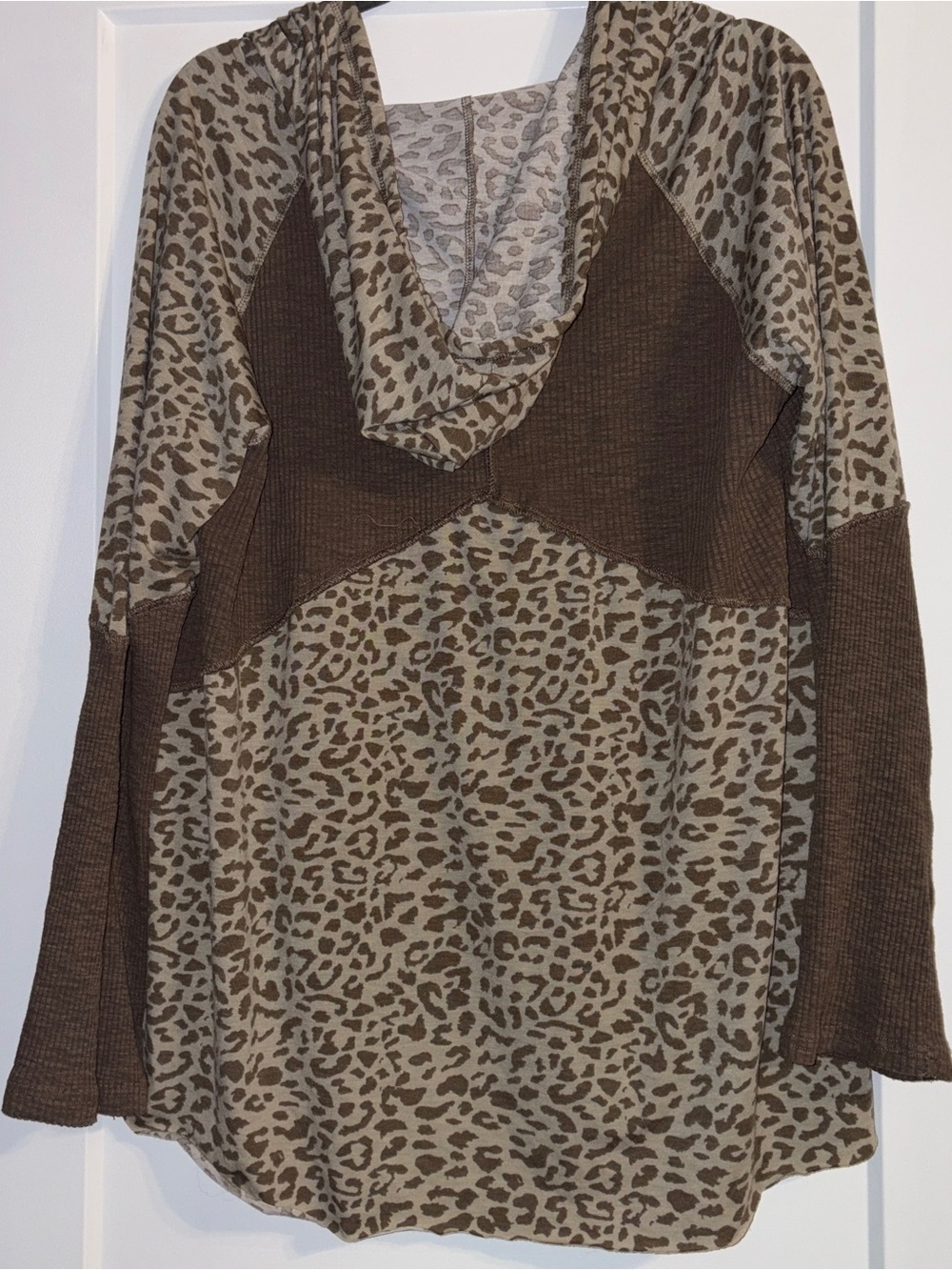 POL Leopard Hoodie - Picture 2 of 3